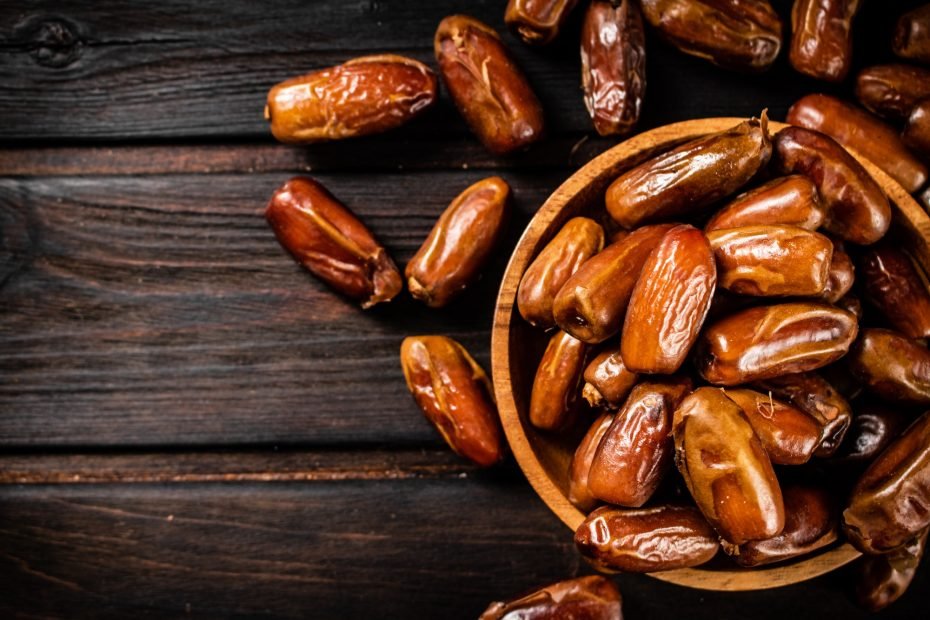 Ripe dates on a plate.